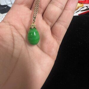 Green Malachite Style Teardrop Pendant Necklace on Gold Tone Chain Vintage Look